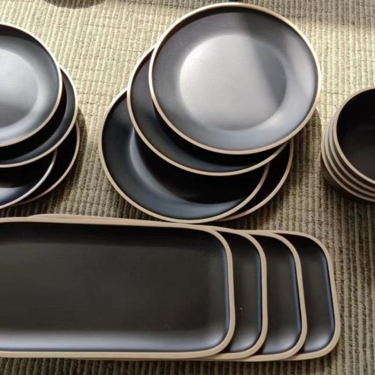 PLATO PLAYO NEGRO VIENA 26 CM