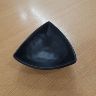 BOWL TRIANGULAR NEGRO MATE 10,2 x 10,2 x 3,6 CM