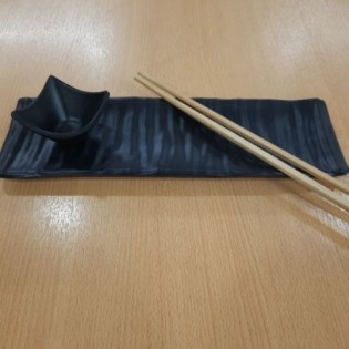 PLATO RECTANGULAR NEGRO MATE 32,5 x 10 x 2 CM 2