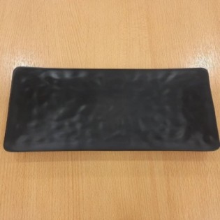 PLATO RECTANGULAR NEGRO MATE 28,5 x 11,9 x 2,4 CM