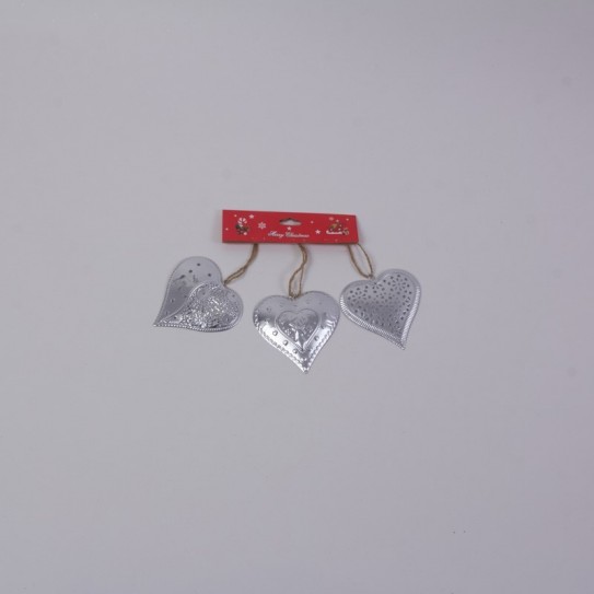 BLISTER 3 CORAZON. METAL PLATA. 8,5 X 8 CM
