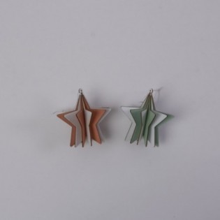 COLGANTE ESTRELLA MAD. 12 CARAS. BICOLOR. 2 COL.