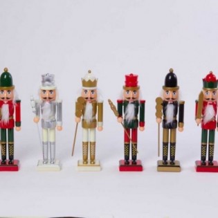 DISPLAY CASCANUECES 24,5 X 5 CM